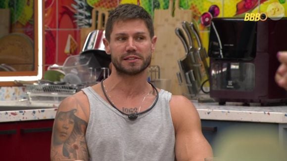 Jonas, então, disse que essa noite tem festa e é só os participantes aproveitarem as comidas da ação