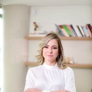 O que leva a pessoa a ter paralisia do sono? Para responder esta e muitas outras perguntas, o Purepeople convidou a neurologista Lorena Bochenek