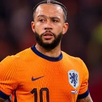 Memphis Depay, camisa 10 da Holanda na Copa 2026, deu reviravolta na vida: do álcool quando criança ao luxo com relógios e carros de alto padrão
