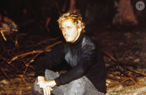 A história da novela 'A Viagem' gira em torno do polêmico rapaz Alexandre (Guilherme Fontes), que tem uma morte trágica na prisão.