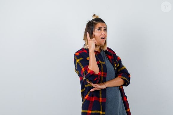 Se falar sozinho pode gerar preocupação em alguns casos, como quando há interferência no dia a dia