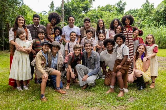 O elenco finalizando as gravações de 'ÊTa Mundo Melhor!'