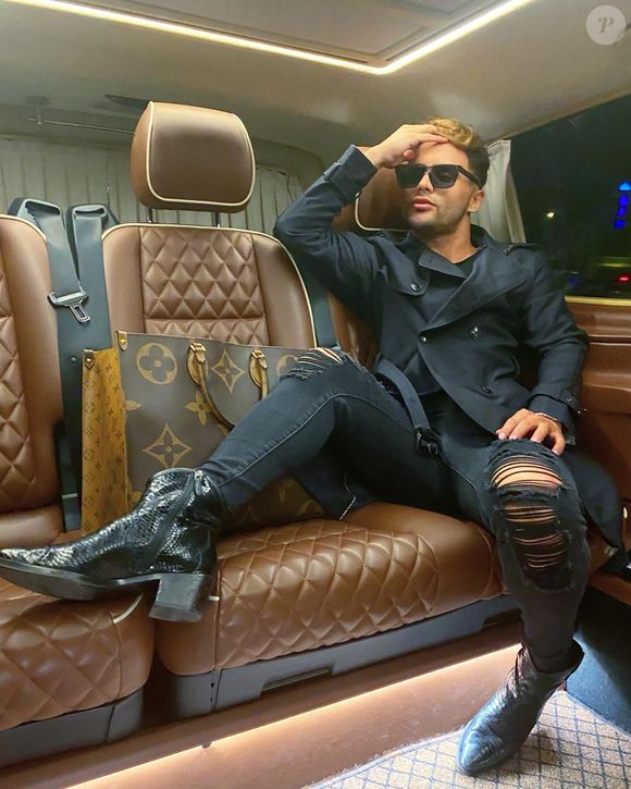 Agustin Fernandez teceu duras críticas contra Joice Hasselmann e lamentou o fim da carreira política da ex-deputada