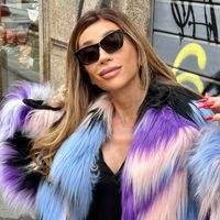 Sinto muito, Adidas, mas estes novos tênis Nike na cor 'bibelô candy color', que protegem os pés do frio, se tornaram destaques nos meus looks de inverno