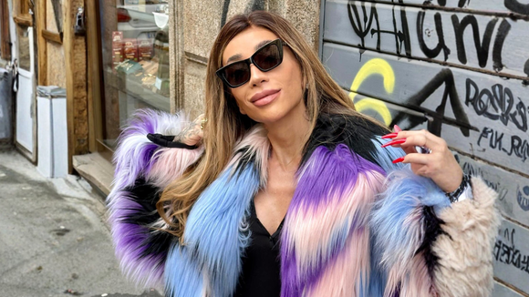 Sinto muito, Adidas, mas estes novos tênis Nike na cor 'bibelô candy color', que protegem os pés do frio, se tornaram destaques nos meus looks de inverno