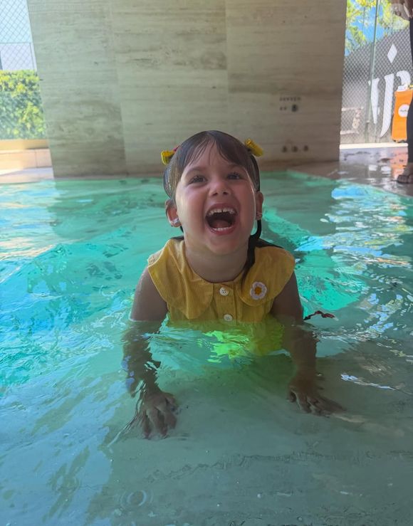 Maria Alice ‘não comia o branco de jeito nenhum e começou a comer. Ela é muito determinada quando é para se cuidar’, contou Virgínia Fonseca aos seguidores
