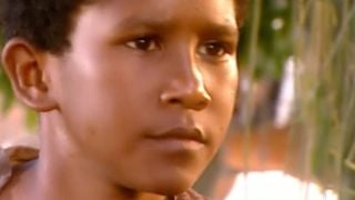 A chocante fofoca de Tiziu em 'Terra Nostra': menino não se aguenta, espalha romance secreto e deixa vítima falada pela cidade inteira