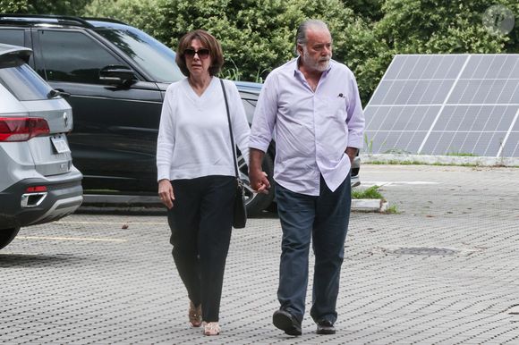 Morte de Dennis Carvalho abalou Tony Ramos no velório do diretor: ator chegou emocionado ao lado da mulher, Lidiane