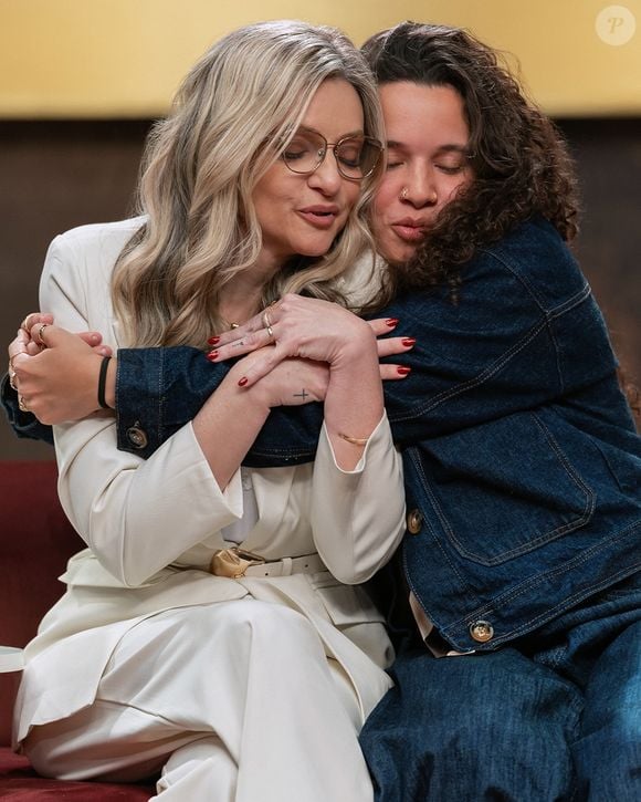 Após o fim de ‘Sua Mãe Te Conhece?’, Beatriz comentou as críticas à mãe Mônica e revelou como o reality da Netflix mudou a relação das duas