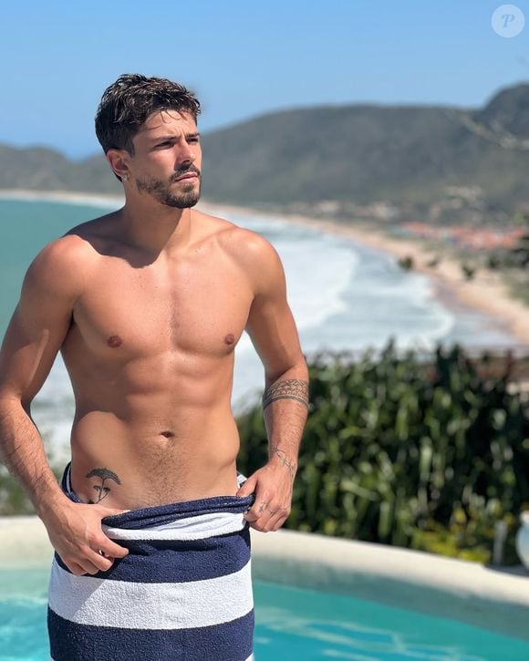 Lucca Picon é ator e fez parte do elenco das três temporadas da série 'De Volta aos 15', com João Guilherme
