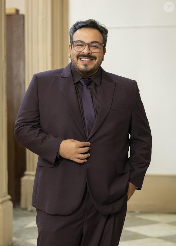 Freitas (Luis Lobianco) fica enciumado por conta da relação de Marco Aurélio (Alexandre Nero) e Mário Sérgio (Thomás Aquino) no capítulo de quarta-feira, 23 de julho de 2025 da novela 'Vale Tudo'