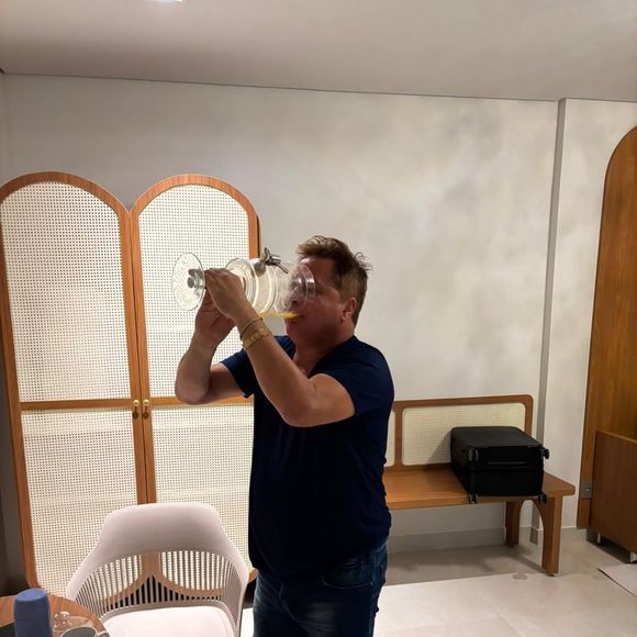 Leonardo diverte a web