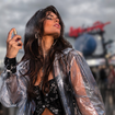 Minha sogra é apaixonada pela Virgínia e me indicou 5 perfumes da Wepink de alta fixação para usar no Rock in Rio e resistir à maratona de shows em festivais