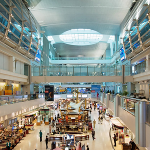 Virginia Fonseca já passou pelo DXB, aeroporto de Dubai eleito o mais luxuoso do mundo e conhecido pelos corredores gigantescos, áreas VIP e estrutura milionária para passageiros internacionais