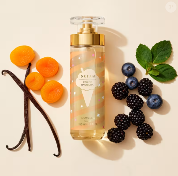 O Body Splash Desodorante Colônia Dream Céu de Baunilha, de O Boticário, voltou ao catálogo da marca, e pode ser bom para quem gosta do Esplendor, já que traz notas de limão, pimenta rosa, além de cashmere, damasco, baunilha e musk branco.