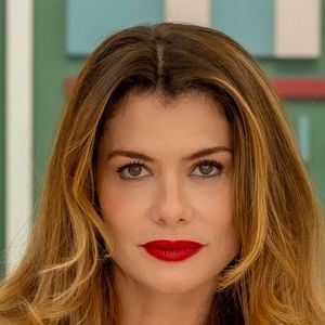 Vanessa arma plano para se vingar de Bela em 'Por Você'