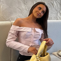 Os novos Converse 'estilo cottage' são os mais bonitos do ano: em rosa delicado, esse tênis dá o toque de luxo a qualquer look