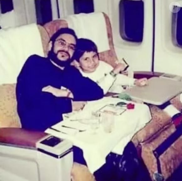 Adotado aos 8 meses, filho de Renato Russo, Giuliano Manfredini, tinha 7 anos quando o cantor morreu em 11 de outubro de 1996