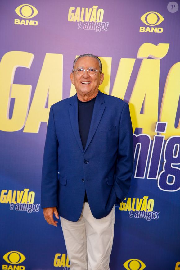 Galvão Bueno está internado desde o último sábado (15)