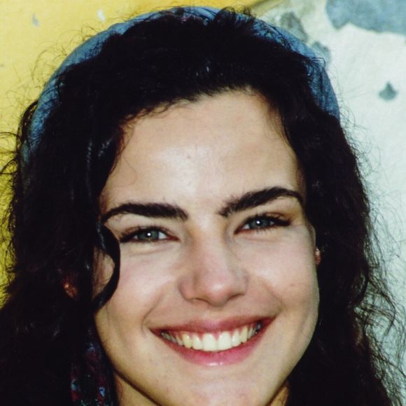 Os 20 segredos de beleza de Ana Paula Arósio: de volta em 'Terra Nostra', atriz não dispensa feijoada na dieta e cuida da pele com protetor solar