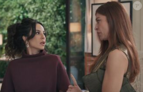 Entender logo os traços de uma amizade tóxica é importante para avaliar se realmente vale a pena continuar próximo daquela pessoa; foto mostra Grazi Massafera e Andreia Horta na novela 'Três Graças'.