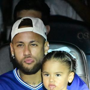 Neymar fecha sessão exclusiva do Circo Stankowich, em Santos, e curte noite em família ao lado de Bruna Biancardi, Mavie e Mel