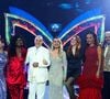 No 'The Masked Singer Especial de Natal', Tatá Werneck, Tony Ramos, Dani Calabresa, Sabrina Sato e Belo fazem dueto com um convidado por ela/ele escolhida/escolhido