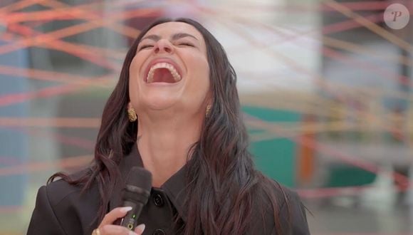 Cleo Pires se divertiu com as perguntas