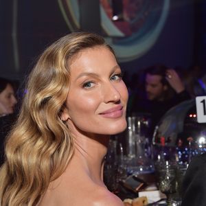 Gisele Bündchen chegou aos 45 anos com um corpo completamente definido e saúde plena