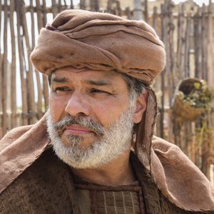 Maurício Mattar também esteve no elenco de 'Gênesis', na Record TV, em 2021 - bastante diferente por sinal