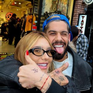 De acordo com informações da jornalista Fabíola Reipert, Zé Felipe teria entrado na Justiça para reaver os bens e investigar o patrimônio de Virginia Fonseca.