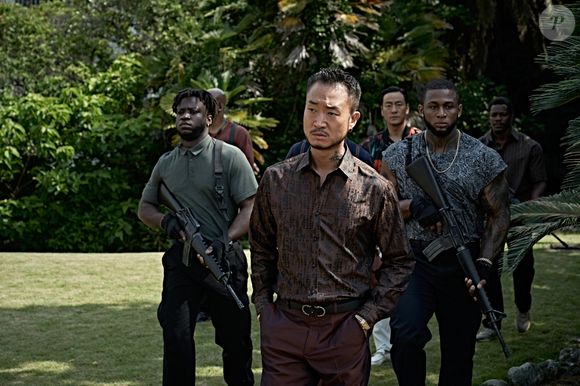 'Narco-Santos': um empresário comum se une à inteligência sul-coreana para se infiltrar no esquema de um traficante que domina o tráfico de drogas no Suriname