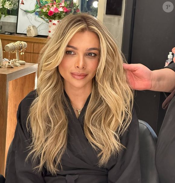 Por isso, preferem mechas em tons mais naturais, que não exijam descoloração prévia para atingir o tom perfeito