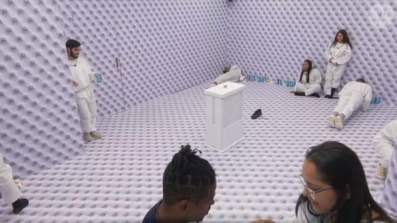 Desde o início do quarto, Ricardinho Freestyle se isolou do outros 8 concorrentes