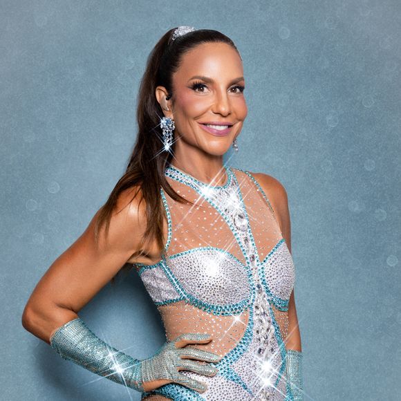 Ivete Sangalo, aos 53 anos, é dona de um corpo definido e tem a estética como aliada nos cuidados corporais