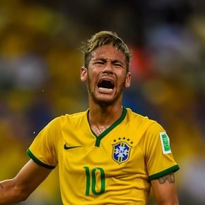 Neymar sofreu fratura no jogo Brasil x Colômbia na Copa do Mundo 2014, sua última partida naquele Mundial