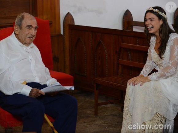 Dono de um rosto acolhedor, voz marcante e enorme talento dramático, Elias Gleizer ficou eternizado principalmente pelos papeis bondosos, a pais carinhosos, avôs inesquecíveis e padres sábios que marcaram gerações de telespectadores.