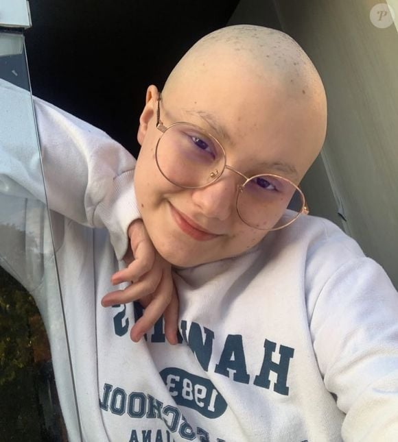 Com Isabel Veloso na UTI, irmã da famosa revelou crise na relação entre os pais da jovem: 'Um ponto em que a humilhação e a violência psicológica se tornaram grandes demais para serem ignoradas, ainda mais quando atingem uma mãe que está vivendo o pior momento da sua vida: ver uma filha internada em estado grave'