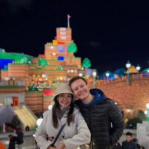 Thaís Fersoza, esposa de Michel Teló, faz sucesso nas redes sociais mostrando os detalhes da família