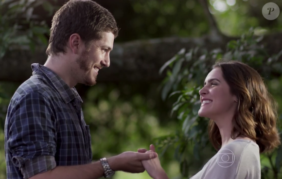 Elisa Brites e Caio Paduan na segunda fase da novela 'Além do Tempo'