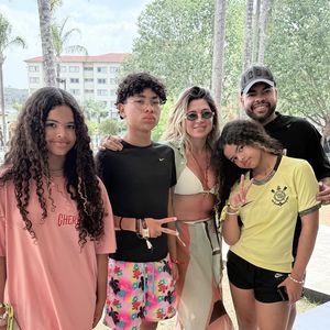 Danielle Souza e Dentinho são pais de três filhos: Bruno Lucas e as gêmeas Sophia e Rafaella