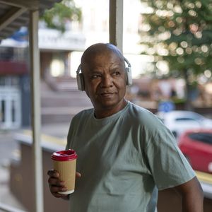 Mudança no ciclo de amizades: Os idosos são invadidos por uma solidão silenciosa por conta da alteração em seu ciclo social