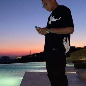 Mbappé, durante o tempo de PSG, morava em uma cobertura na região nobre e central de Paris, na França