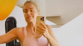 Adeus, pesos: este é o melhor exercício para ganhar músculos nos braços depois dos 50 anos