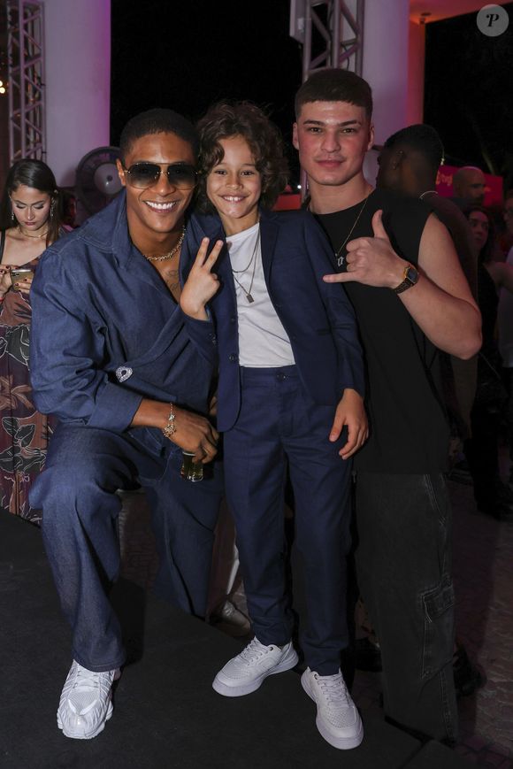 Humberto Morais, Lorenzo Reis e Pedro Henrique Ferreira na festa de lançamento da novela Dona de Mim, em abril de 2025