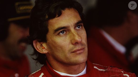 Família de fã de Ayrton Senna colocou voz do piloto para jovem de 16 anos ouvir seguidamente até que adolescente abriu os olhos