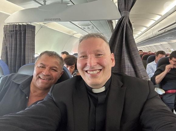 Padre Marcelo Rossi não engordou: o religioso passou a cuidar do próprio corpo