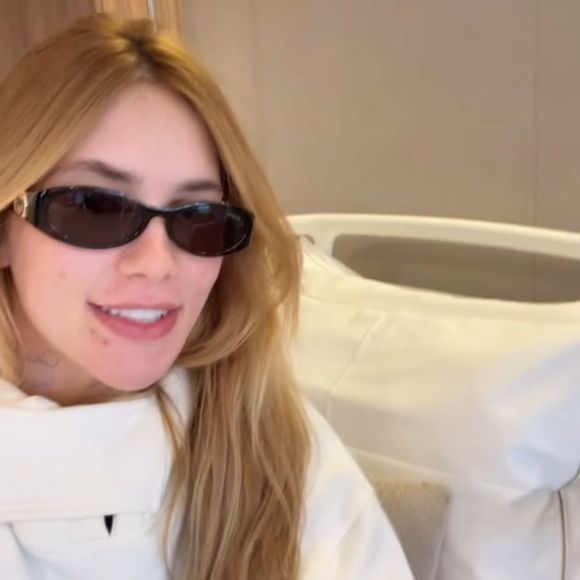 Virginia Fonseca também chegou a fazer um tour pelo quarto onde ficou internada. O cantor Zé Felipe, seu esposo, a acompanhou, mesmo ela informando que 'não precisava'.