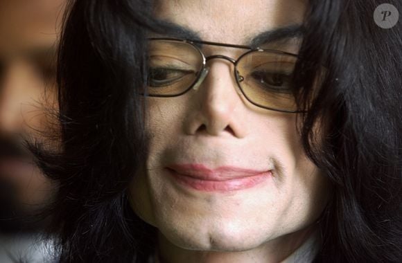 Ao lembrar a conversa com o médico, filha do Michael, Paris Jackson revelou uma frase que mostra como estava sua relação com as drogas naquele momento: "Eu ainda não terminei", disse a cantora ao recordar o pensamento que teve durante o atendimento.