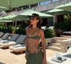 Conhecido pelo conceito de 'luxo silencioso', o hotel escolhido por Camila Coelho oferece piscinas privativas, jantares intimistas, experiências wellness e serviço hiperpersonalizado em meio à floresta tropical da Península de Papagayo
